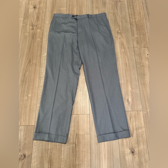 Ermenegildo Zegna Mens Gray Wool
Silk 2 Piece Suit Size 54x38 - Picture 3 of 13